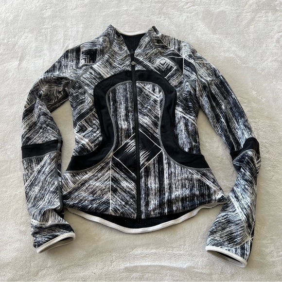 LULULEMON Find Your Bliss Reversible Jacket - Picture 1 of 8